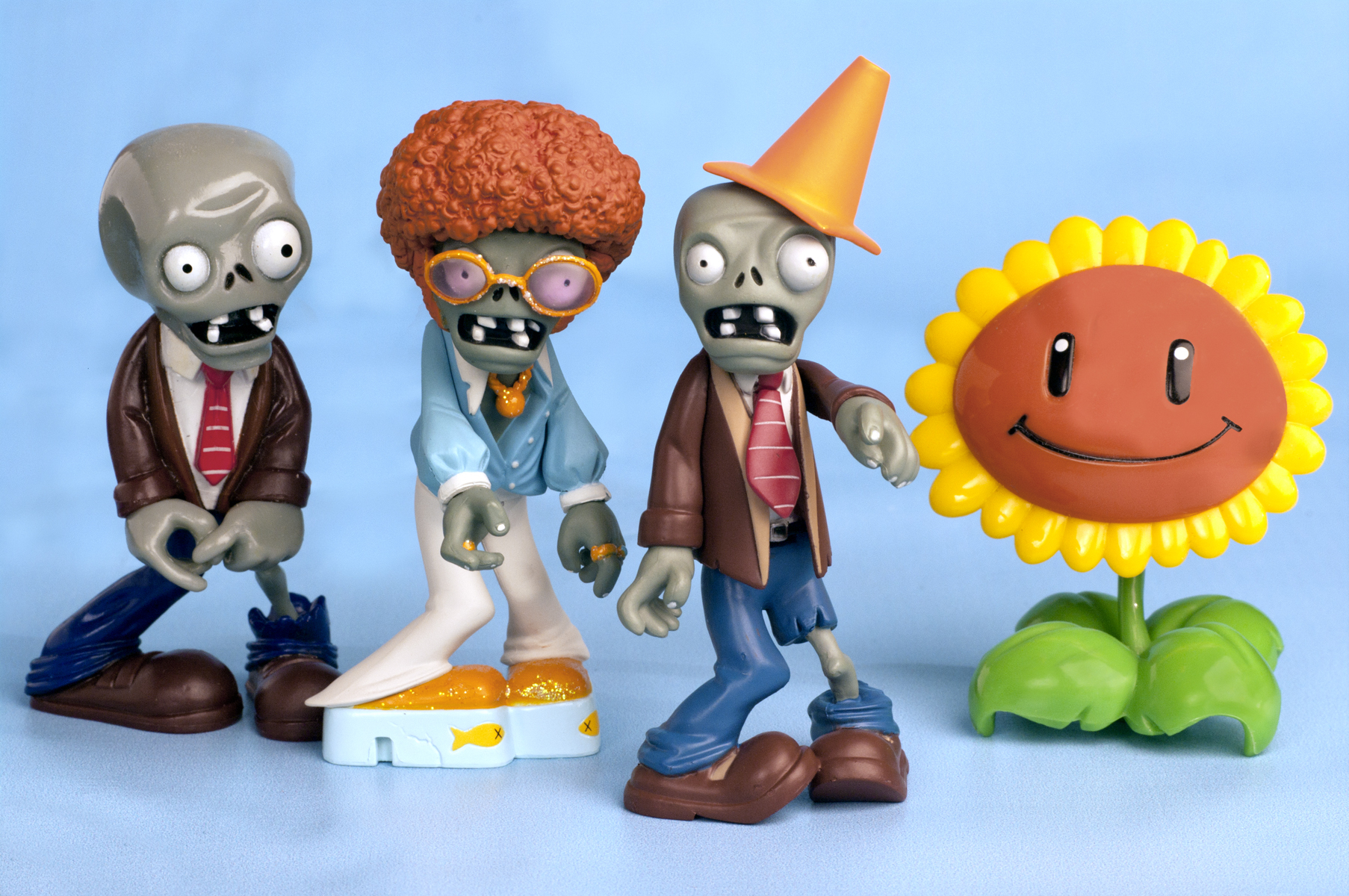 Popcap Licenses Plants Vs. Zombies For Merchandise in Pvz Gw2 Calendar