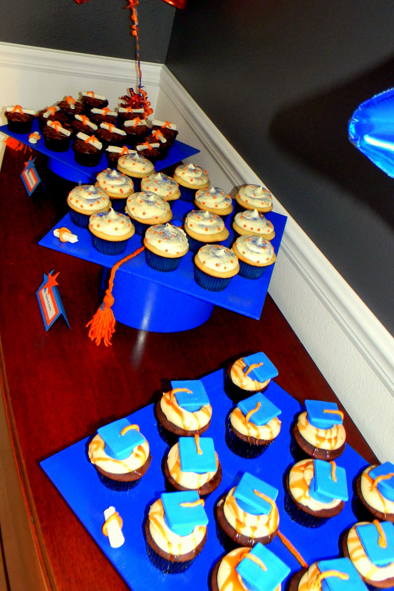 Graduation Cap Cupcake Display Www.sweetycakes inside Cupcake Birthday Display