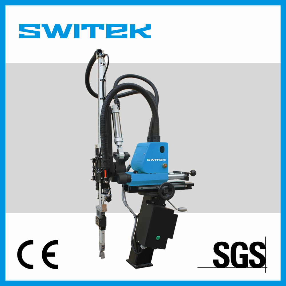 Small Pneumatic Swing Sprue Picker Industrial Robot in Swing Date Picker