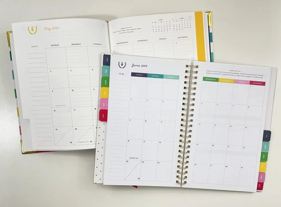 weekly planner vs calendar comparison